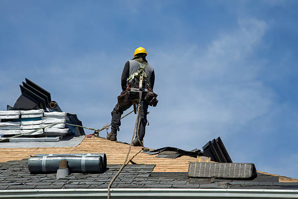 Professional Roofing technician working in Liberty Center, IN